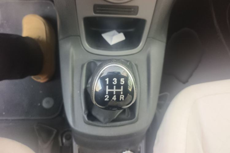 Used Ford Fiesta 2013 Sedan 1.5L Manual Fashion Edition
