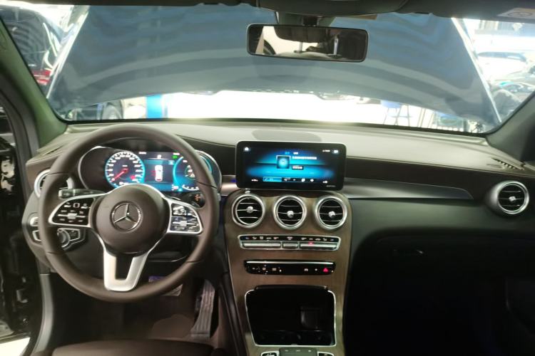 Used Mercedes-Benz GLC 2020 Facelifted GLC 260 L 4MATIC Dynamic Edition
