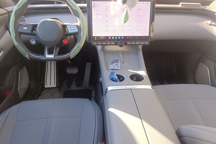 Used Xiaomi Auto YU7 2025 Ultra-Long Range High-Performance All-Wheel-Drive Max Edition