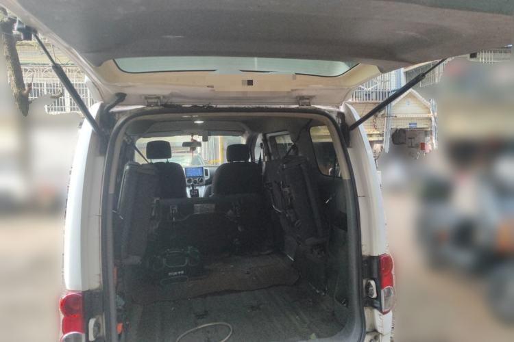 Used Nissan NV200 2013 1.6L Luxury Model China IV Standard Trunk