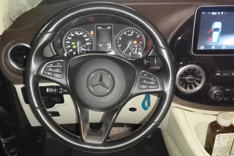 Used Mercedes-Benz Vito 2018 2.0T Business Version China VI Emission Standard
