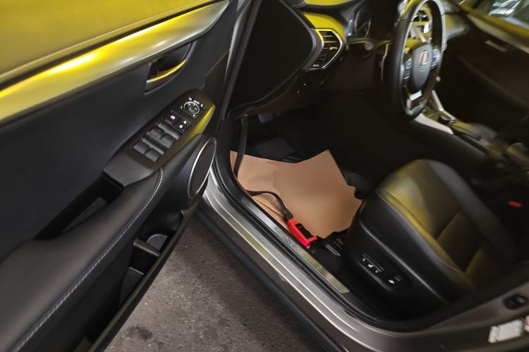 Used Lexus NX 2015 200T All-Wheel-Drive Fēngshàng Edition Driver Seat