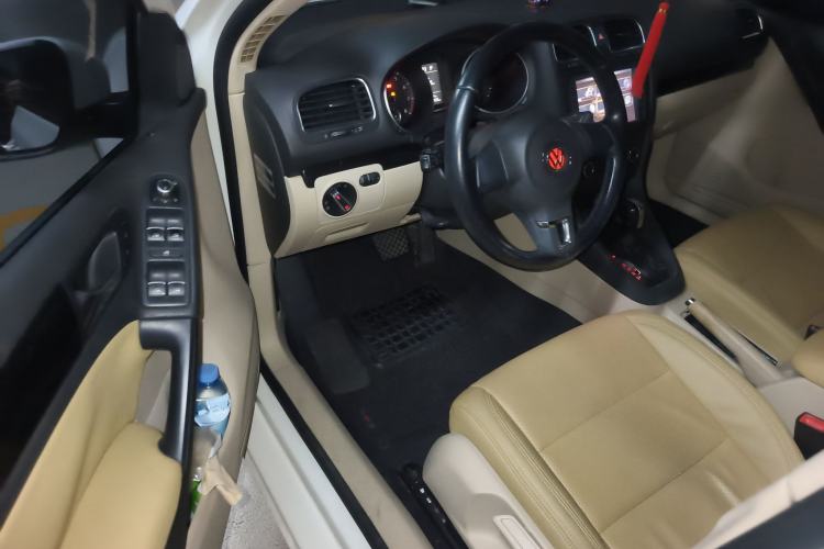 Used Volkswagen Golf 2012 1.6L Automatic Comfort Model
