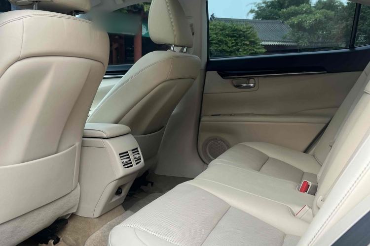 Used Lexus ES 2014 250 Elite Edition
