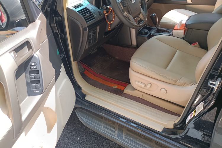 Used Toyota Prado 2012 2.7L Automatic Middle East Version