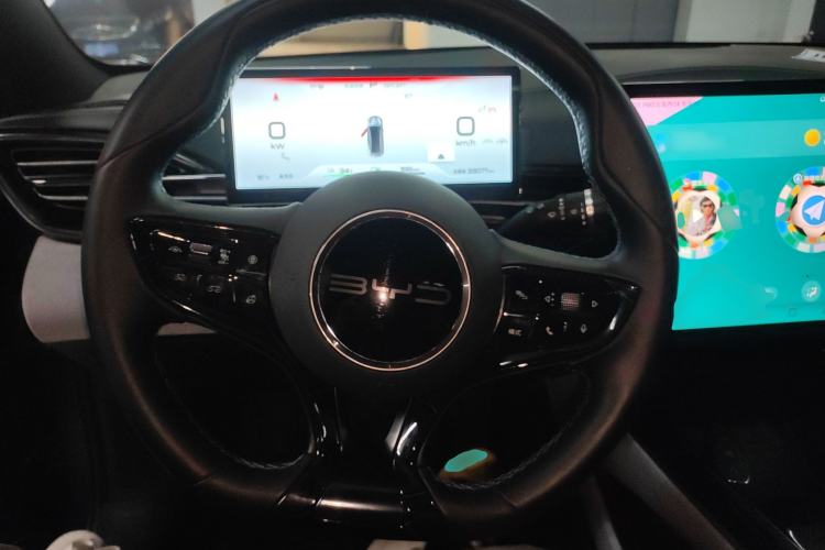 Used BYD Seal 2022 550 km Standard Range Rear-Wheel Drive Prestige Version
