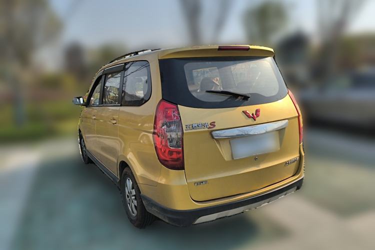 Used Wuling Hongguang 2013 1.5L S Comfort Model
