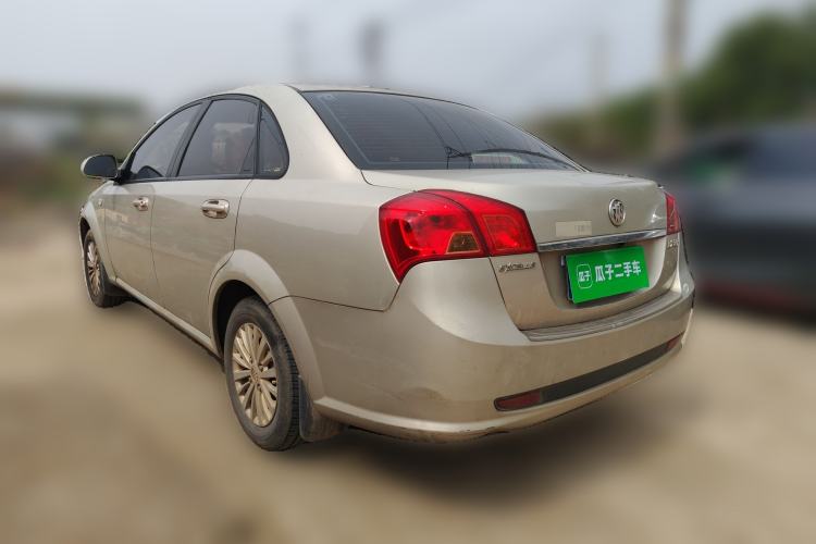 Used Buick Excelle 2015 1.5L Manual Classic Trim
