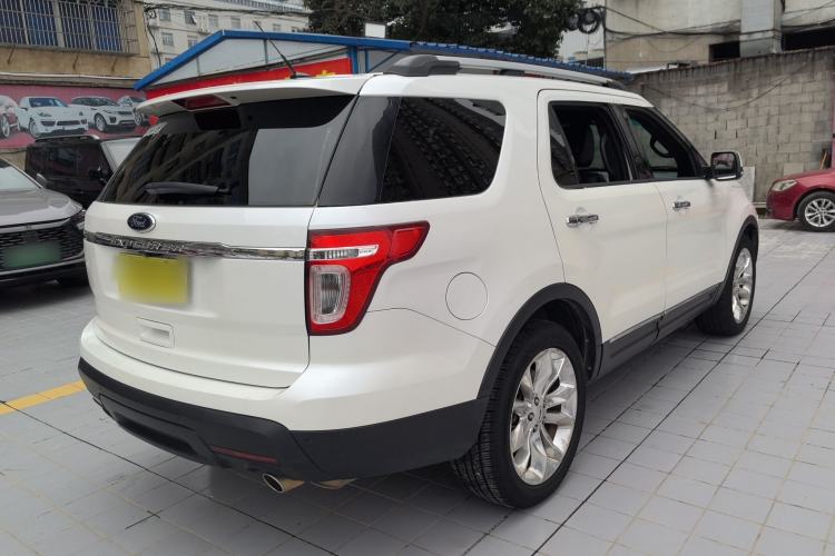 Used Ford Explorer 2013 3.5L Deluxe Model