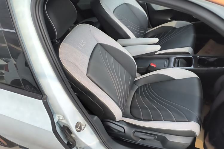 Used Volkswagen ID.3 2022 Pro Smart Edition Right Front Seat