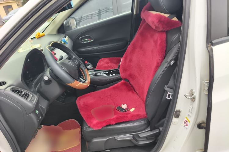 Used Honda Vezel 2015 1.8L CVT Four-Wheel Drive Flagship Model
