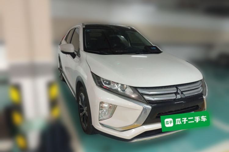 Used Mitsubishi Eclipse Cross 2019 1.5T CVT Two-Wheel Drive Dream Edition China VI Standard Front Right 45 Deg