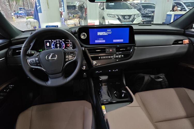 Used Lexus ES 2024 200 Premium Edition