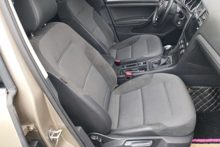 Used Volkswagen Golf 2020 280TSI DSG Comfort Version Right Front Seat