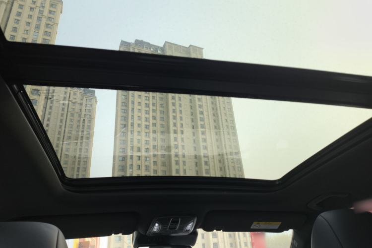 Used GAC Trumpchi GS8 2022 Linghang Series 2.0 TGDI Two-Wheel-Drive Luxury Smart Connectivity Version (7 Seats) Headliner