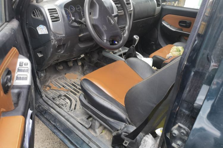 Used JMC Baodian 2018 2.9T New Value-Packed Two-Wheel-Drive Diesel Comfort Version with Extended Cargo Bed – JX4D30B5L
