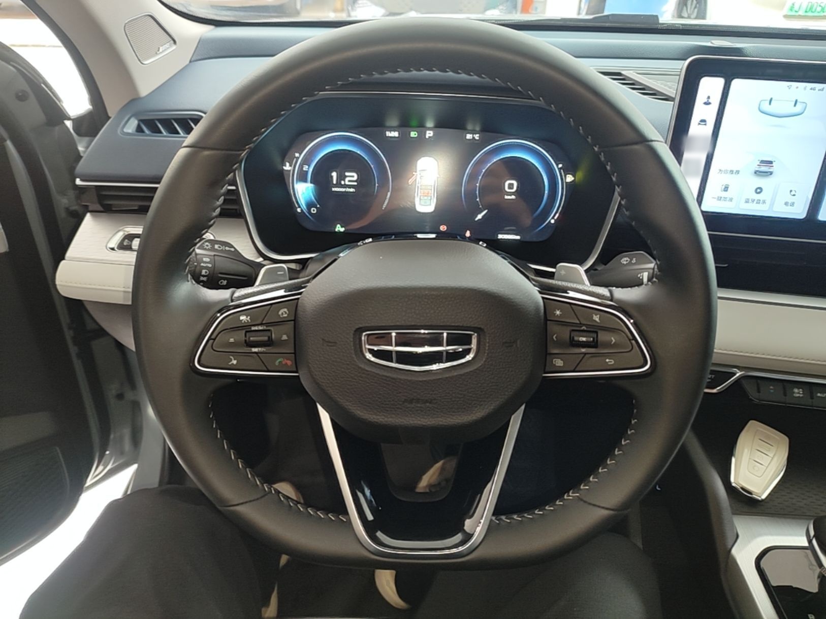 Geely Auto Preface 2023 2.0TD Prestige Version — снимка 13