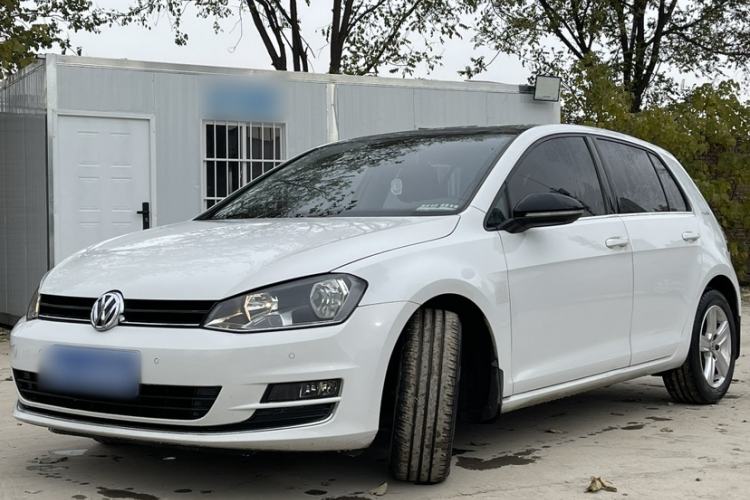 Used Volkswagen Golf 2017 1.6L Automatic Comfort Million-Vehicle Anniversary Edition Exterior 2