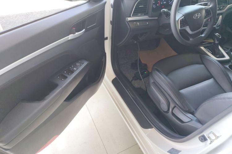 Used Hyundai Elantra (6th Generation / Lingdong) 2016 1.6L Automatic ZhiXuan – Elite Version