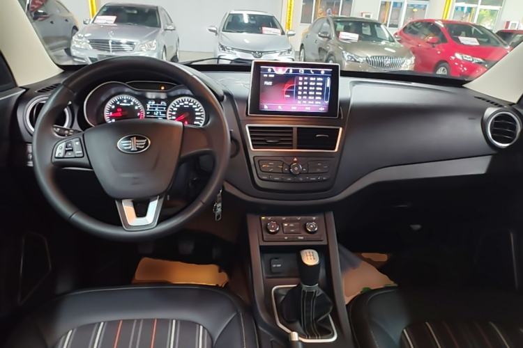Used Bestune X40 2018 Internet Celebrity Edition 1.6L Manual Comfort Version

