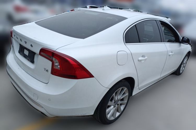 Used Volvo S60 2016 S60L T4 Zhiyuan Edition
