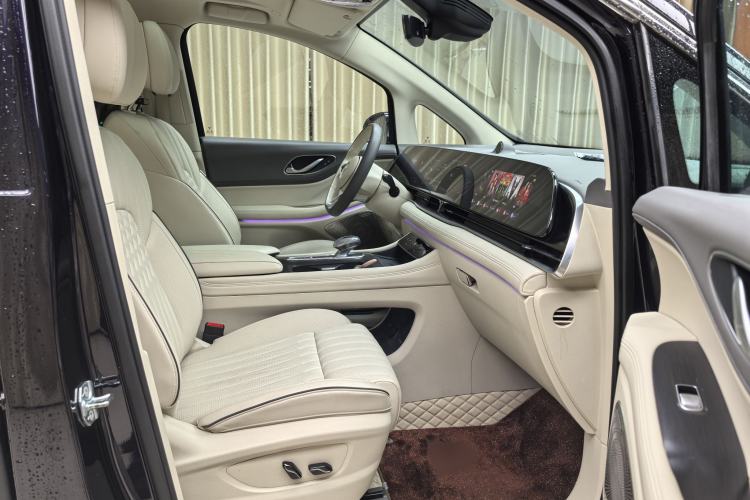 Used VOYAH Dream 2022 0-Carbon Edition Dream+ Smart Enjoyment Package 475 km