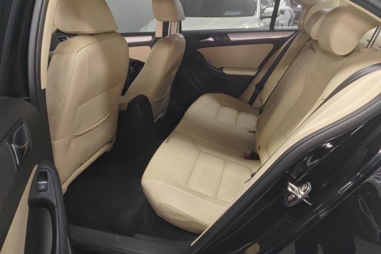 Used Volkswagen Sagitar 2012 1.4TSI Automatic Luxury Edition Left Rear Seat