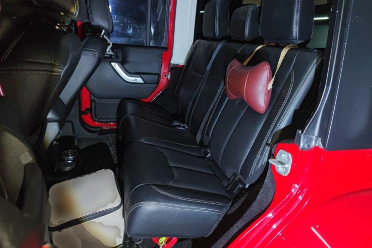 Used Jeep Wrangler 2017 3.0L Sahara Four-Door Comfort Edition