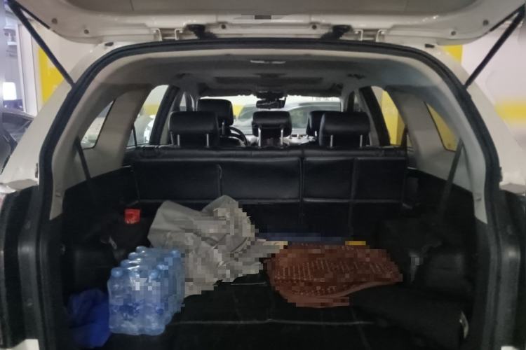 Used Chevrolet Captiva 2014 2.4L 4x4 Flagship Edition 7 Seats Trunk