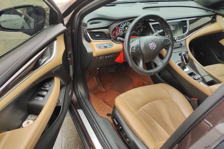 Used Buick LaCrosse 2018 28T Luxury Model
