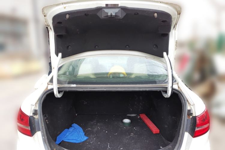 Used Ford Escort 2015 1.5L Automatic Fashion Model Trunk