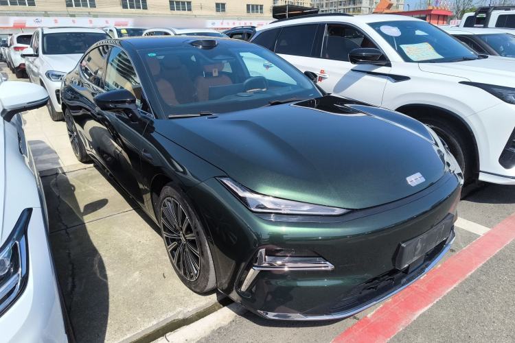 Used Geely Galaxy 8 2025 130km EM-P Starship Edition Exterior 1