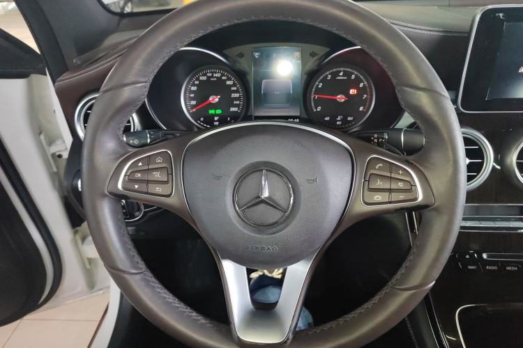 Used Mercedes-Benz GLC 2016 GLC 260 4MATIC Dynamic Edition
