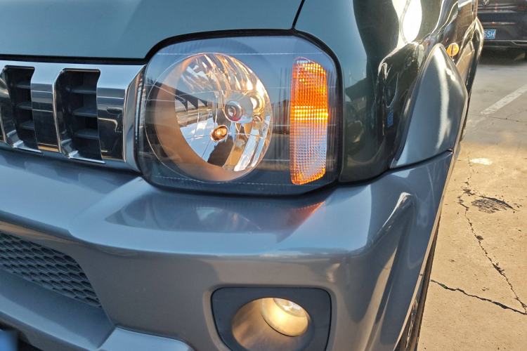 Used Suzuki Jimny 2015 1.3 AT Mode3 Navigation Edition