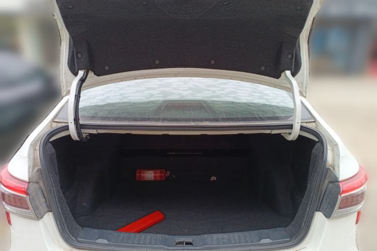 Used Luxgen 5 2015 1.8T Automatic ZhiZun Model
