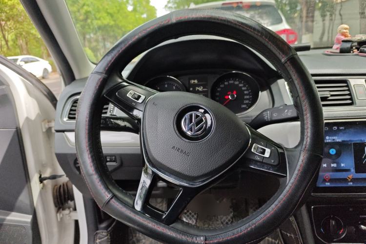 Used Volkswagen Lavida 2017 1.6L Manual Comfort Edition