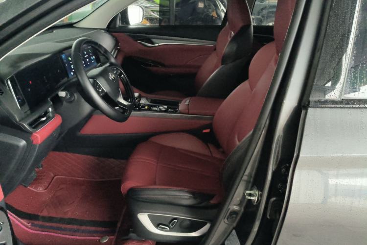 Used Changan CS75 PLUS 2022 1.5T Automatic Luxury Model
