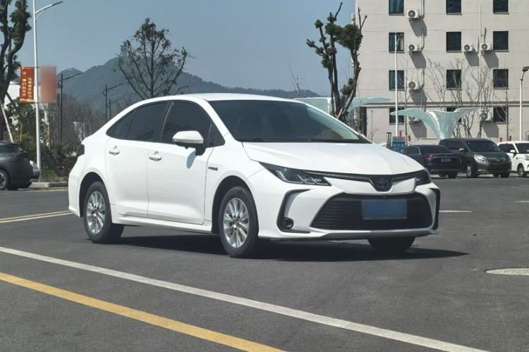 Used Toyota Corolla 2022 Dual-Motor 1.8L E-CVT Pioneer Edition
