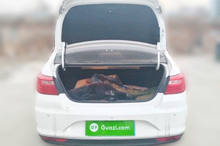 Used Geely Auto Vision 2019 Upgraded Model 1.5L Manual Luxury Version China V Standard