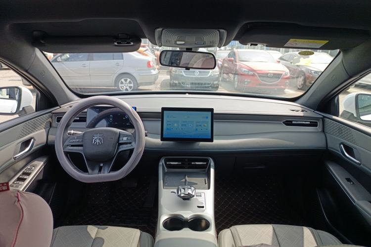 Used BYD Qin PLUS 2025 DM-i Smart Drive 55KM Leading Model
