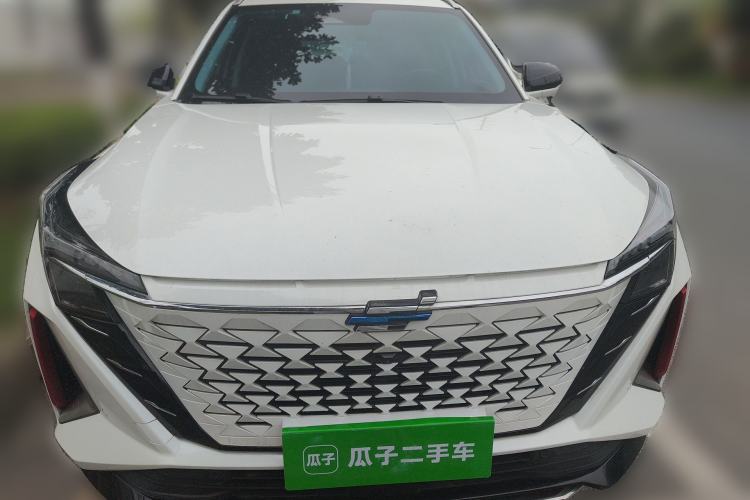 Used CHANGAN OSHAN Z6 2023 Blue Whale 1.5T DCT Smart Navigation Model Front