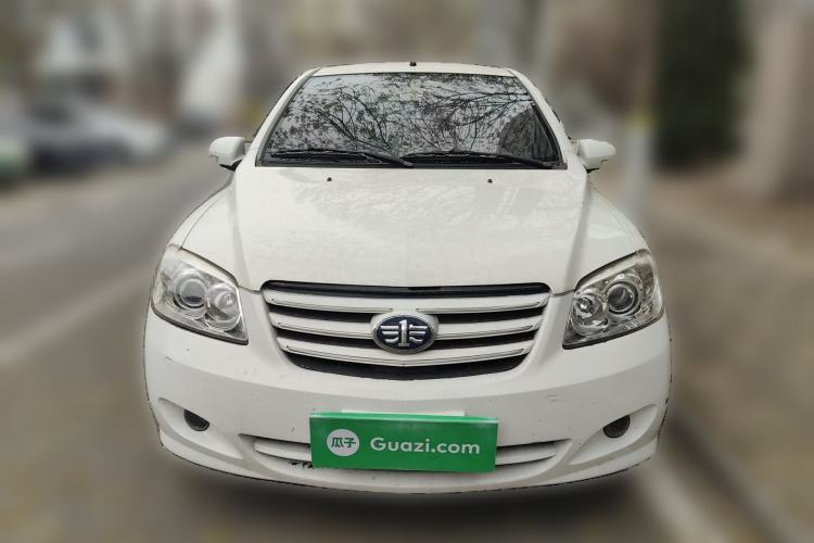 Used FAW Xiali N5 2014 1.3L Manual Luxury Version Front