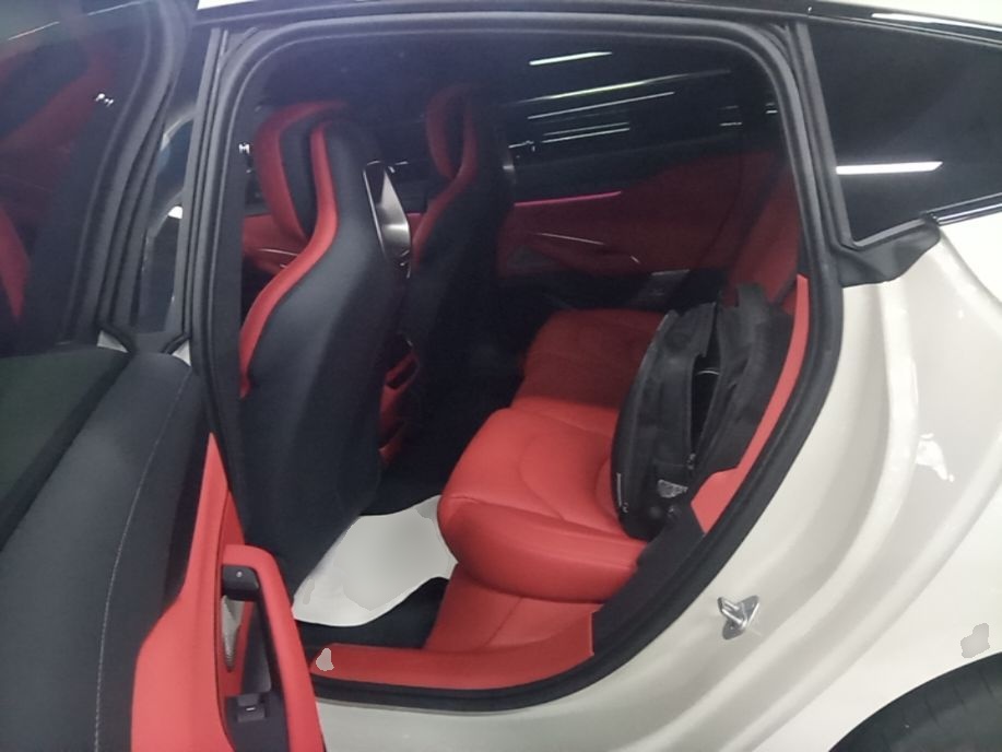 Xiaomi Auto SU7 2024 Four-Wheel Drive Ultra-Long Range Advanced Intelligent Driving Max Edition — снимка 20