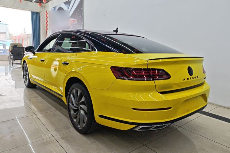 Used Volkswagen FAW-Volkswagen CC 2023 380TSI Striking Edition Exterior 2