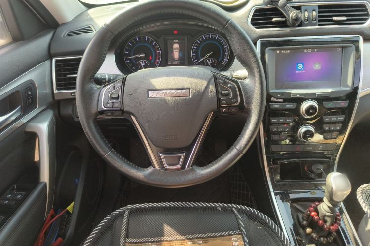 Used Haval H2 2018 Red-Label 1.5T Manual Two-Wheel Drive Elite Model Steering Wheel