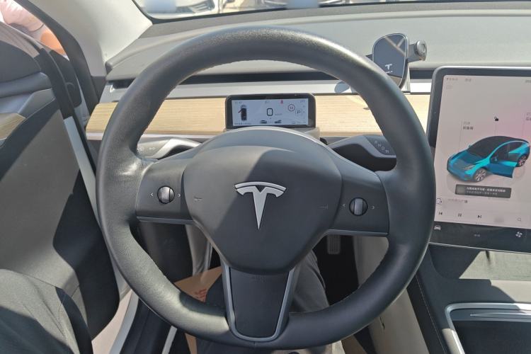Used Tesla Model Y 2022 Revised Version Rear-Wheel Drive Steering Wheel