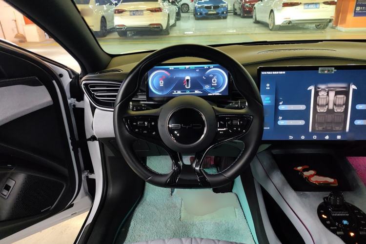 Used BYD Seal 2022 550 km Standard Range Rear-Wheel Drive Prestige Version
