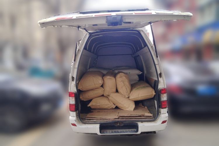 Used Jinbei Hiace 2016 2.2L Express Van Version V22
