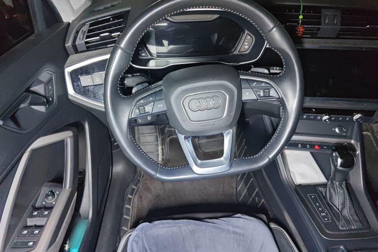 Used Audi Q3 2022 35 TFSI Fashion Dynamic Model
