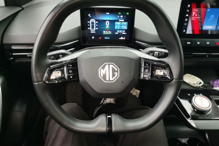 Used MG 4 EV 2022 425 km Luxury Edition